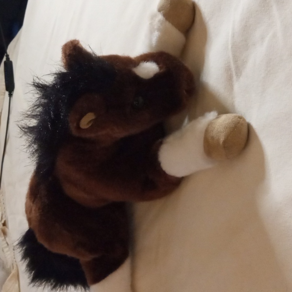 Breyer stuffed Horse amazing condition